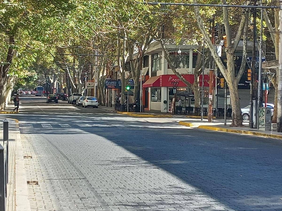 Mendoza 3 Dormitorios Con Balcones Y Alem Chic Monoambiente Y Mendoza Estudio Para 1 3 Apartamentos 외부 사진