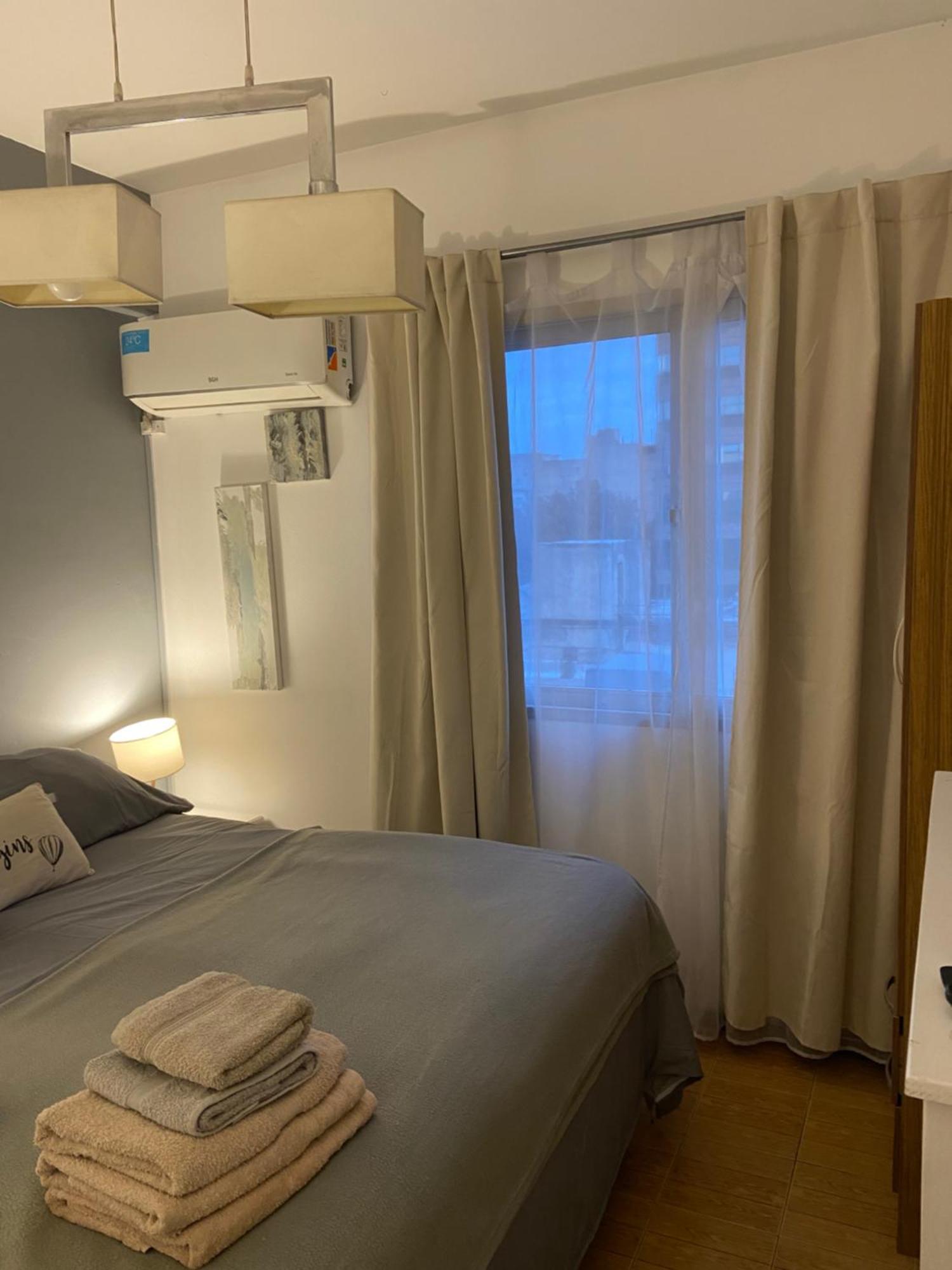 Mendoza 3 Dormitorios Con Balcones Y Alem Chic Monoambiente Y Mendoza Estudio Para 1 3 Apartamentos 외부 사진